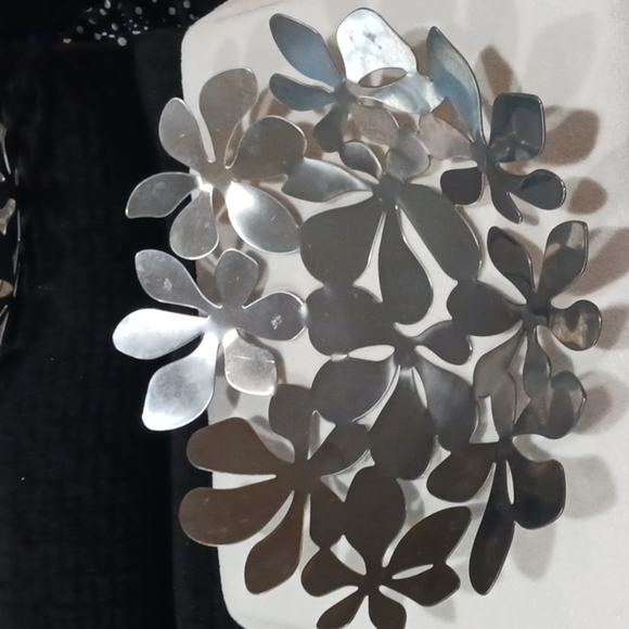 Stockholm Stainless Steel Floral Print Bowl. SET of 2. - Picture 11 of 12